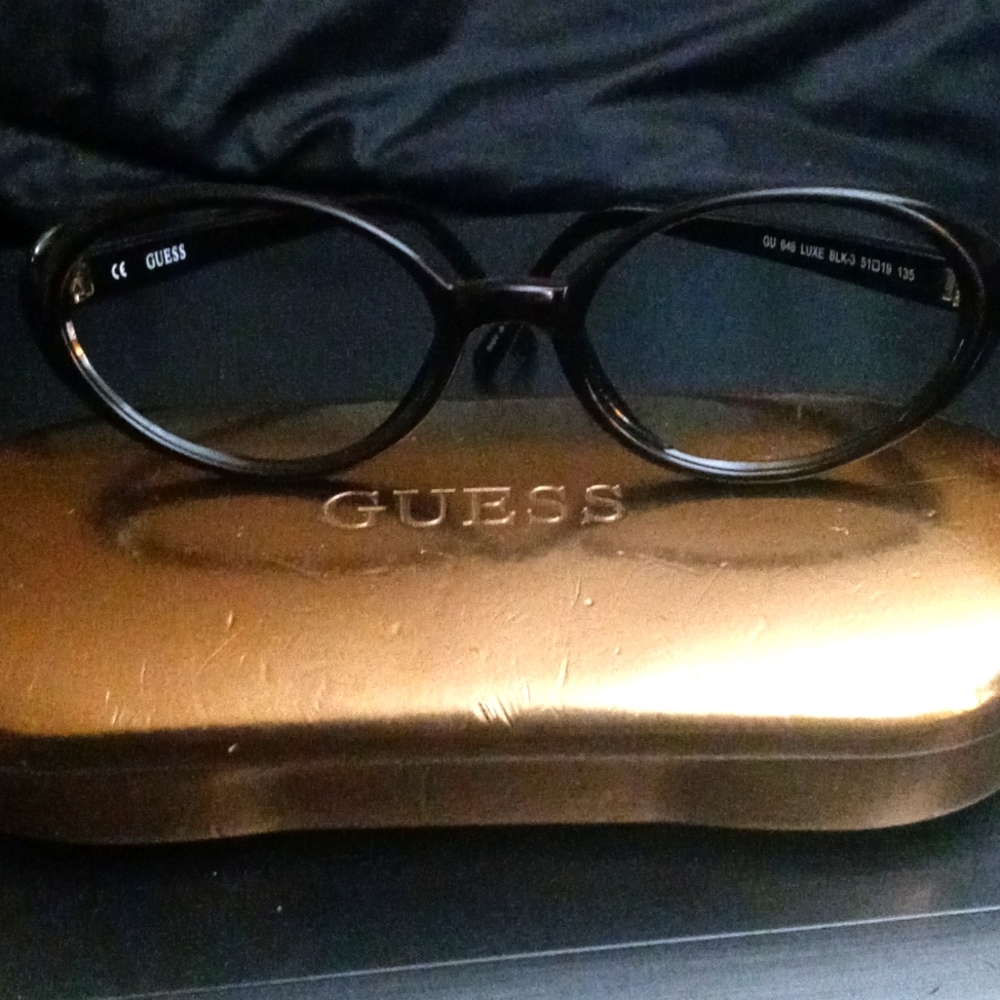 Guess Frames